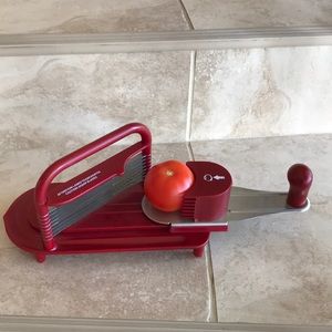 Tomato slicer